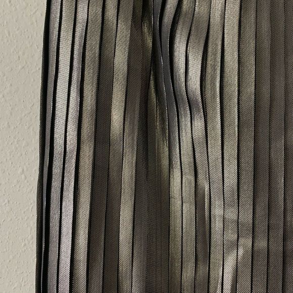 Tory Burch Metallic Pleated Audra Skirt - Picture 3 of 6